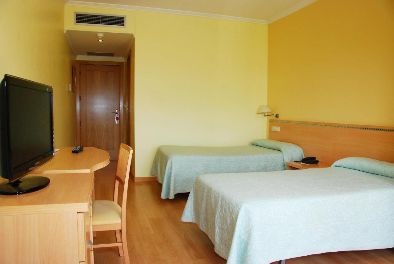 Hotel Villa Juanita Эль-Грове Экстерьер фото