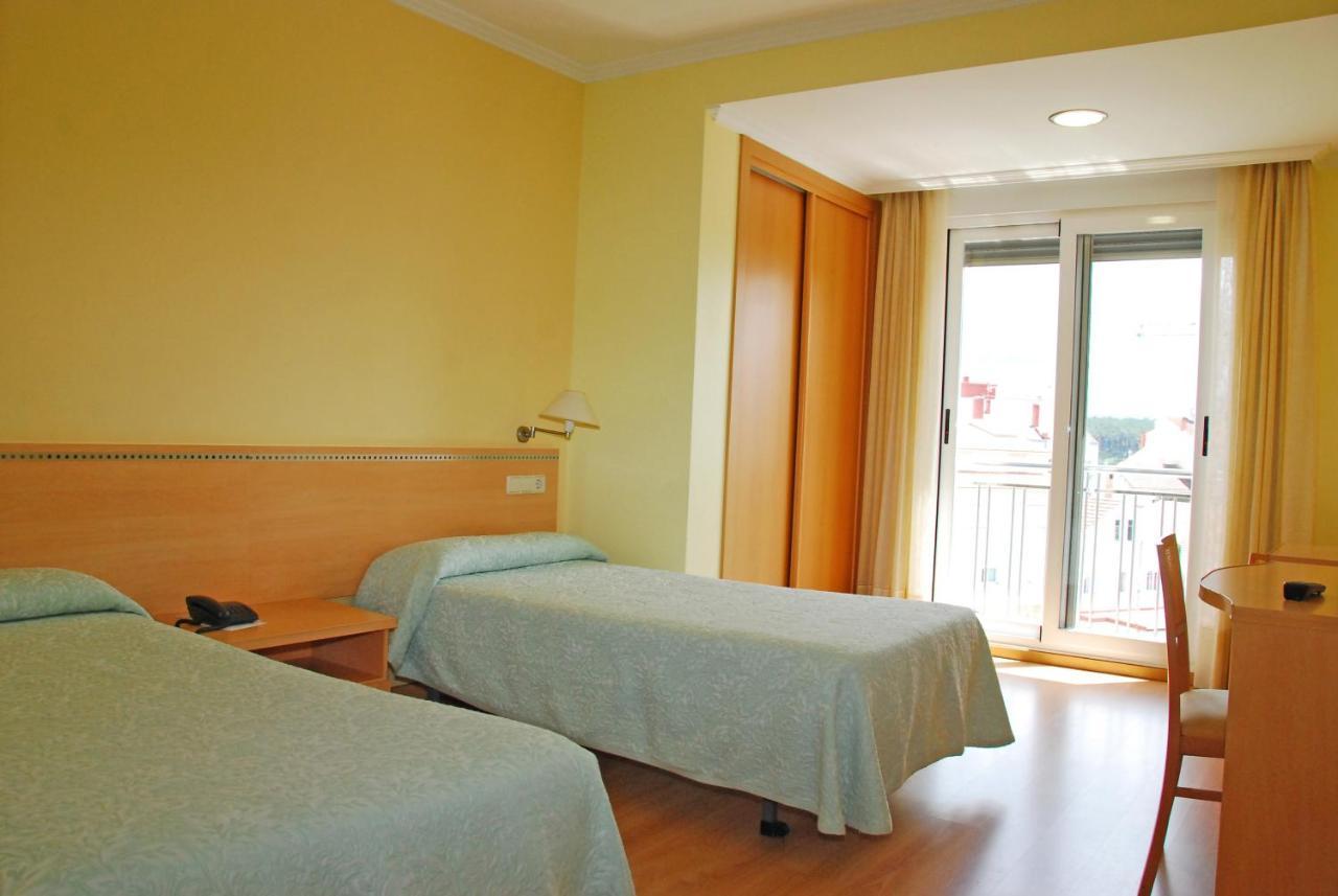 Hotel Villa Juanita Эль-Грове Экстерьер фото